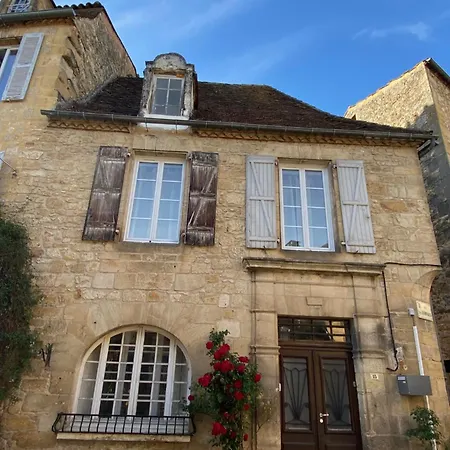 La Medievale Semesterbostad Saint-Cyprien (Dordogne)